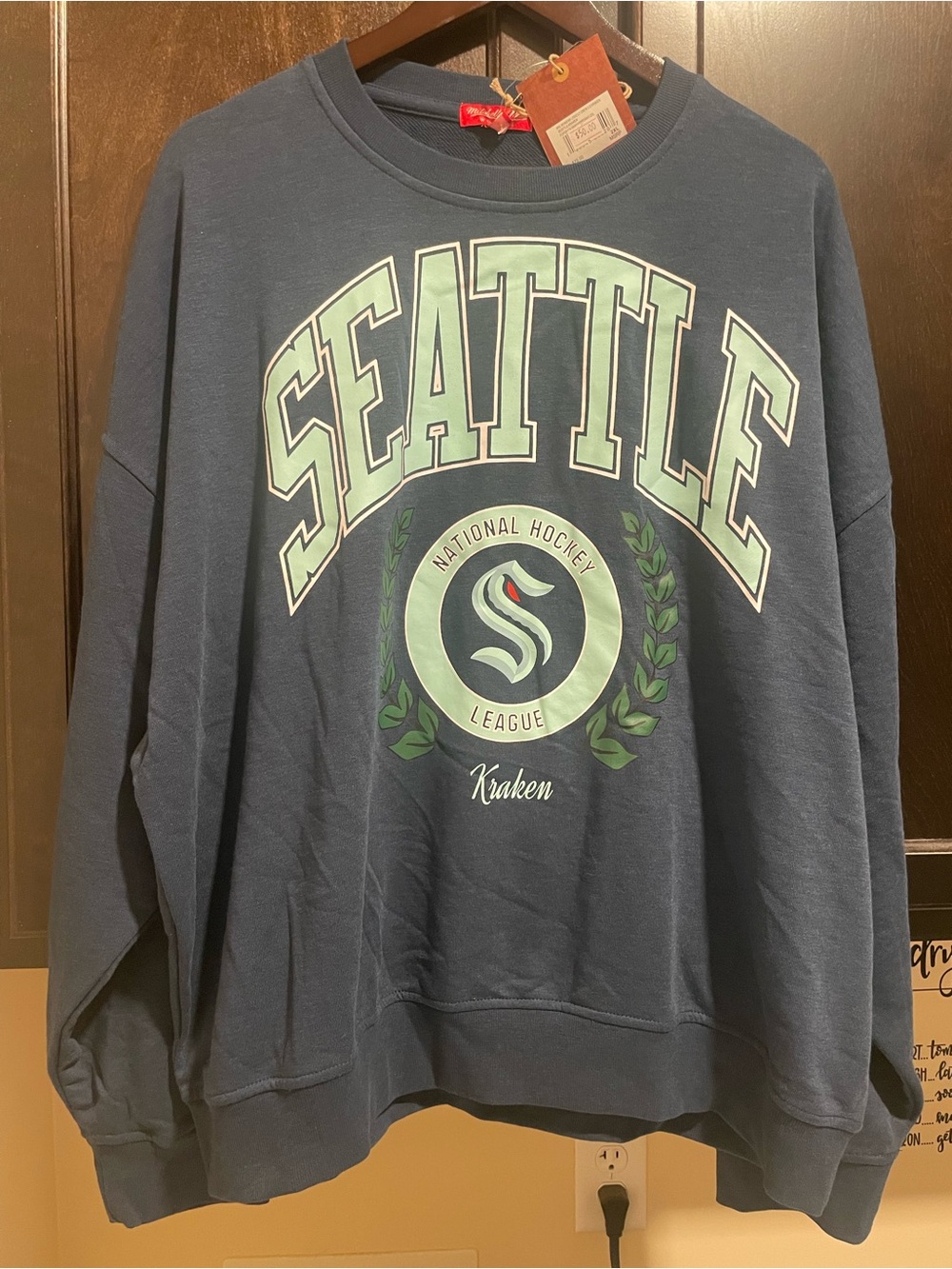 NWT NHL Seattle Kraken Mitchell & Ness crewneck sweatshirt 2XL Women’s